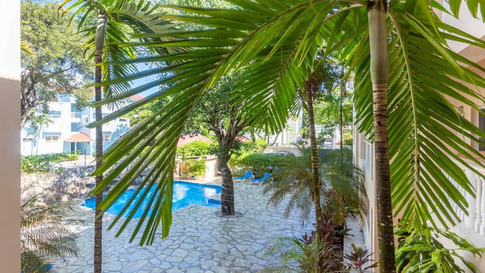 Playa Alicia, Guest Friendly, Hispanola Sol - Best Location In Town Sosúa