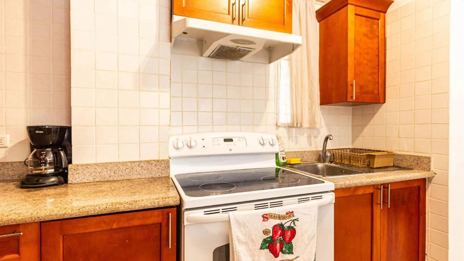 Playa Alicia, Guest Friendly, Hispanola Sol - Best Location In Town Apartment Sosúa